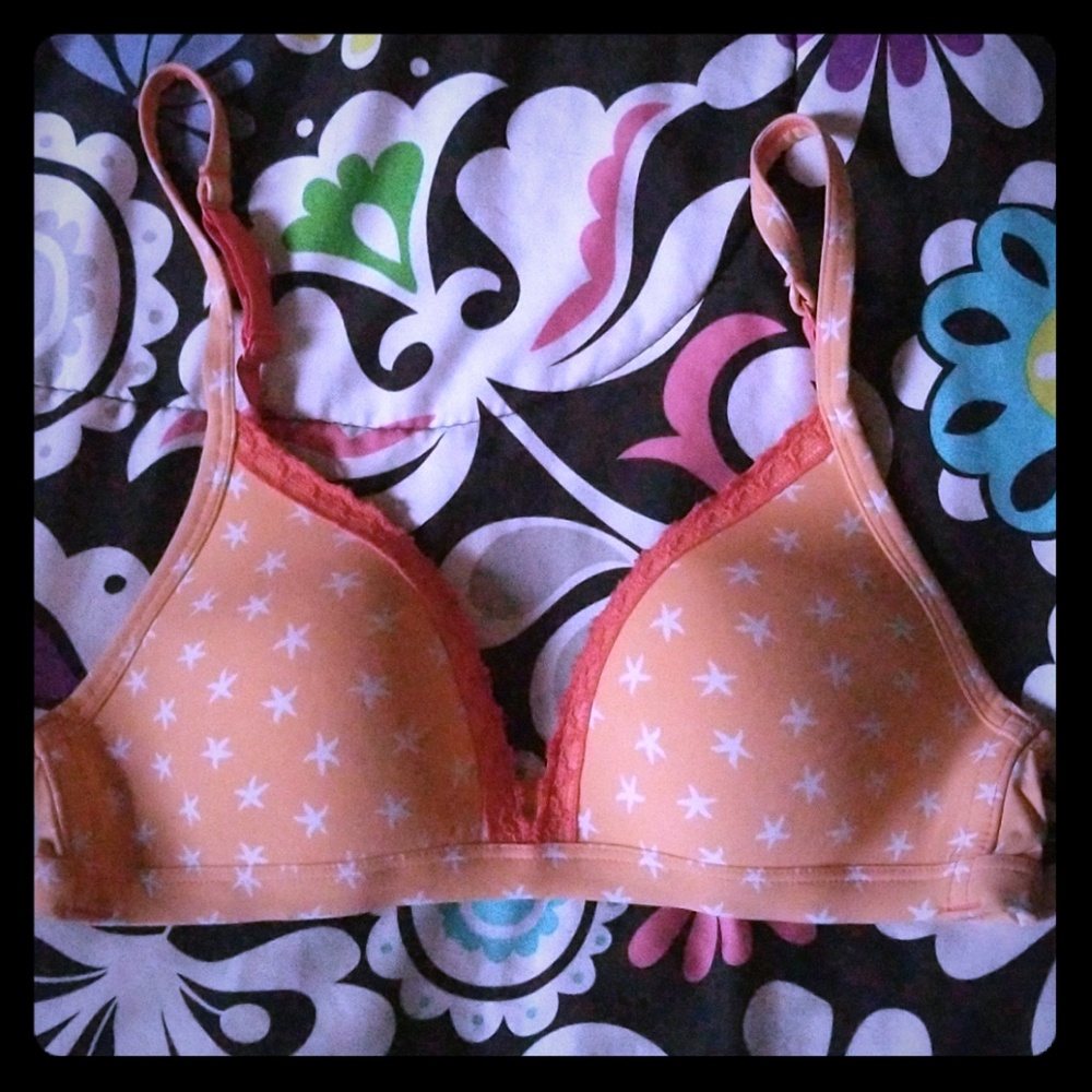 Girls' bra.